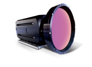 Long Range Surveillance Thermal Camera with 34~690mm Continuous Zoom Lens